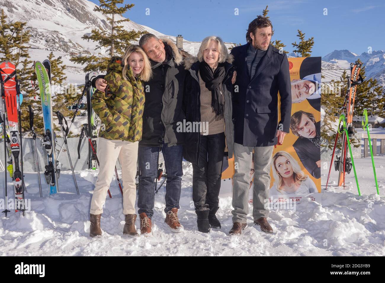 Anne Marivin, Medi Sadoun, Marie Christine Adam, Lannick Gautry beim 20. Alpe d'Huez Comedy Film Festival in l'Alpe d'Huez, Frankreich, am 21. Januar 2017. Foto von Julien Reynaud/APS-Medias/ABACAPRESS.COM Stockfoto Anne Marivin, Medi Sadoun, Marie Christine Adam, Lannick Gautry beim 20. Alpe d'Huez Comedy Film Festival in l'Alpe d'Huez, Frankreich, am 21. Januar 2017. Foto von Julien Reynaud/APS-Medias/ABACAPRESS.COM Stockfoto