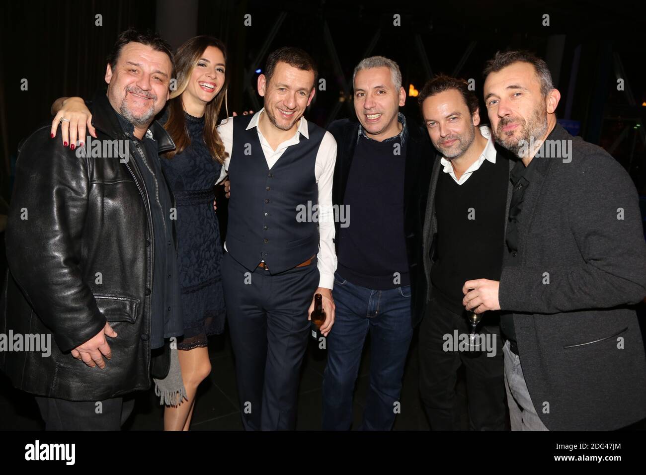 Guy Lecluyse, Yael Boon, Dany Boon, Atmen Kelif, Patrick Mille und Fred Cavaye bei RAID Dingue nach der Party von 5 Eyes Produktion (David Koskievic und David Setrouk) veranstaltet am 24. Januar 2017 in Bermuda Onion in Paris, Frankreich. Foto von Jerome Domine/ABACAPRESS.COM Stockfoto Guy Lecluyse, Yael Boon, Dany Boon, Atmen Kelif, Patrick Mille und Fred Cavaye bei RAID Dingue nach der Party von 5 Eyes Produktion (David Koskievic und David Setrouk) veranstaltet am 24. Januar 2017 in Bermuda Onion in Paris, Frankreich. Foto von Jerome Domine/ABACAPRESS.COM Stockfoto