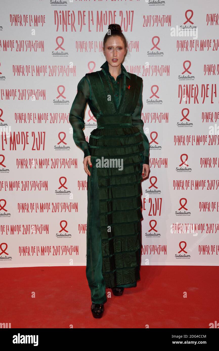 Anna Cleveland beim Sidaction Gala Dinner 2017 in Paris, Frankreich am 26. Januar 2017. Foto von Alban Wyters/ABACAPRESS.COM Stockfoto