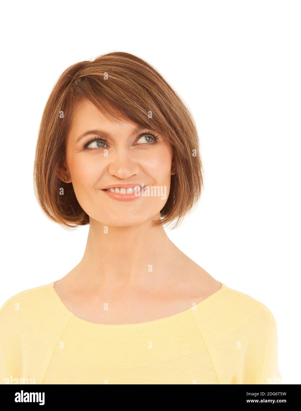 Elegante Erwachsene Frau blickte lächelnd Stockfoto