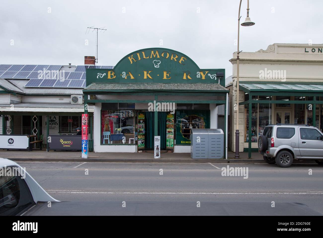 Melbourne, Australien, 6. Oktober 2020. Ein Blick auf die Kilmore Bakery, die während der COVID-19 in Kilmore, Australien, einen starken Umsatzrückgang erlebt hat. Ein Ausbruch, der in Chadstone in Melbourne begann, hat sich bis Benalla ausgebreitet. Achtundzwanzig Menschen, die mit dem Ausbruch in Verbindung stehen, haben nun einen positiven COVID-19-Test durchgeführt. Es gibt jetzt zwei bestätigte Fälle in Kilmore mit einem Melbourne Resident, der das Virus in die Stadt getragen verbunden. Die Person besuchte das Odd Fellows Cafe in Kilmore, was dazu führte, dass er den Virus an einen Mitarbeiter und einen Kunden verbreitete. Das Café ist geschlossen Stockfoto