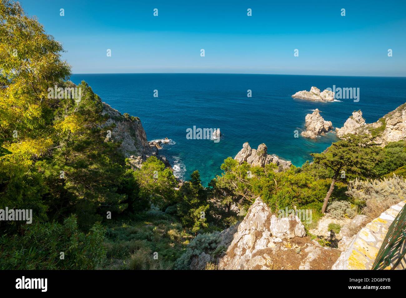Inseln bei Paleokastritsa auf Korfu Stockfoto