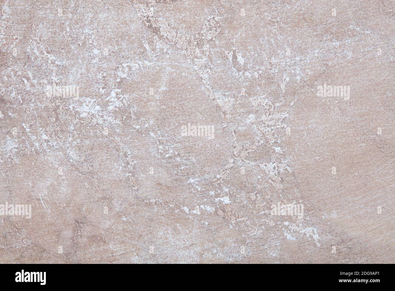 Hellbrauner Stein Textur Hintergrund mit weißem Staub Stockfoto