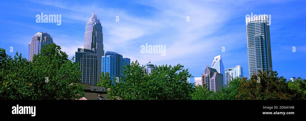 Low Angle Ansicht von Wolkenkratzern in einer Stadt, Charlotte, Mecklenburg County, North Carolina, USA Stockfoto
