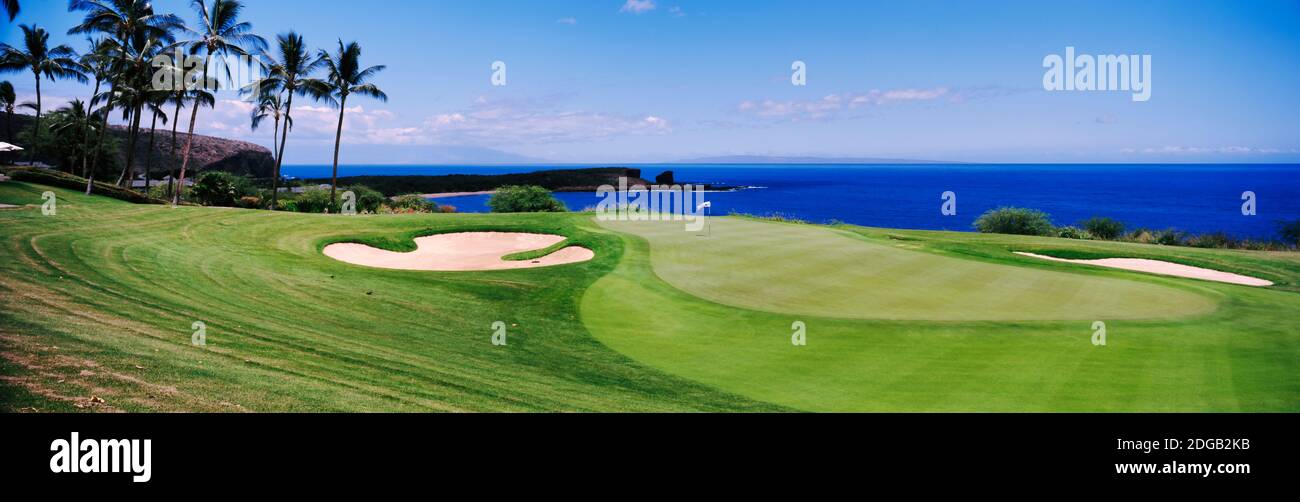 Golfplatz am Meer, der Manele Golfplatz, Lanai City, Hawaii, USA Stockfoto