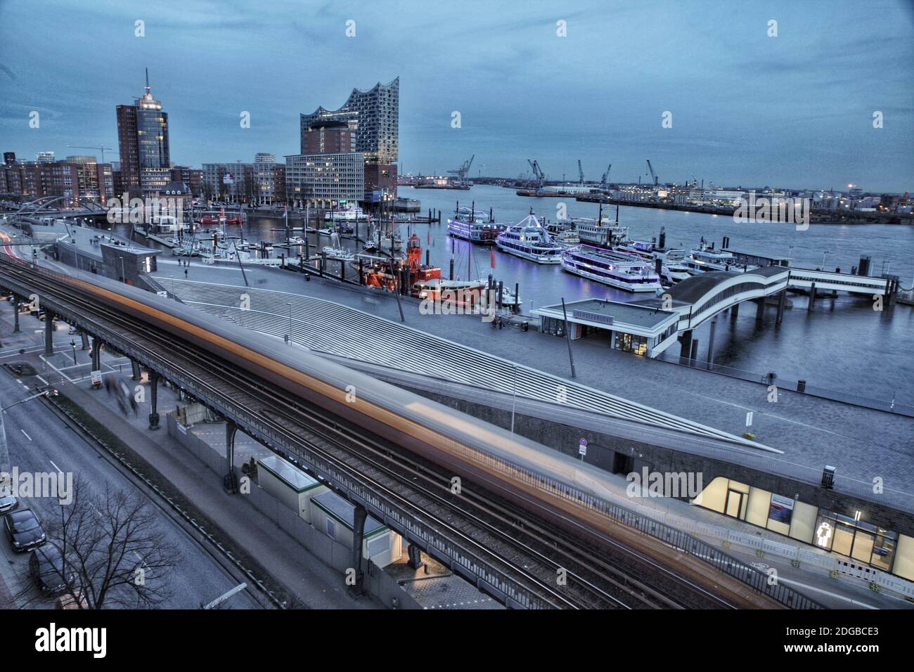Geschäftigen Hafen in Hamburg Deutschland Stockfoto