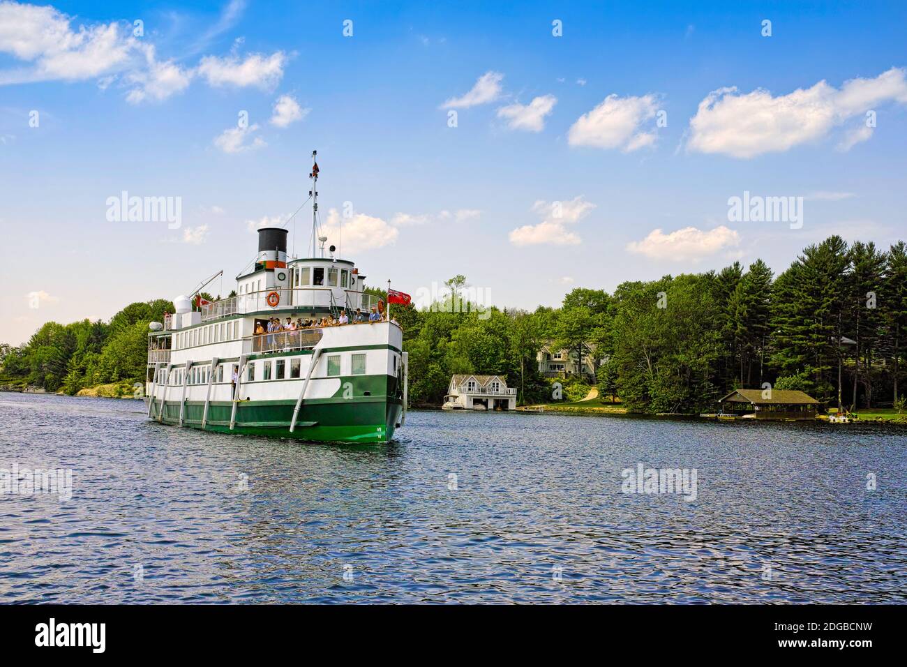 Dampfer Wenonah II in einem See, Lake Muskoka, Gravenhurst Bay, Ontario, Kanada Stockfoto