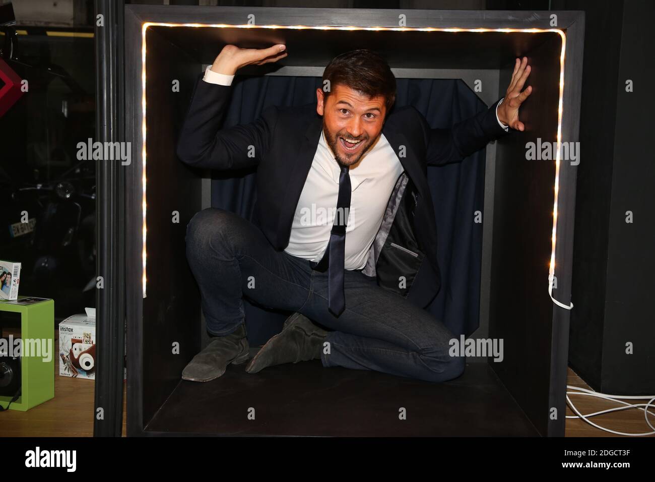 Christophe Beaugrand lors de la soiree d'ouverture du Pop Up Store ephemere Instax de Fujifilm, A Paris, Frankreich, le 11 Mai 2017. Foto von Jerome Domine/ABACAPRESS.COM Stockfoto