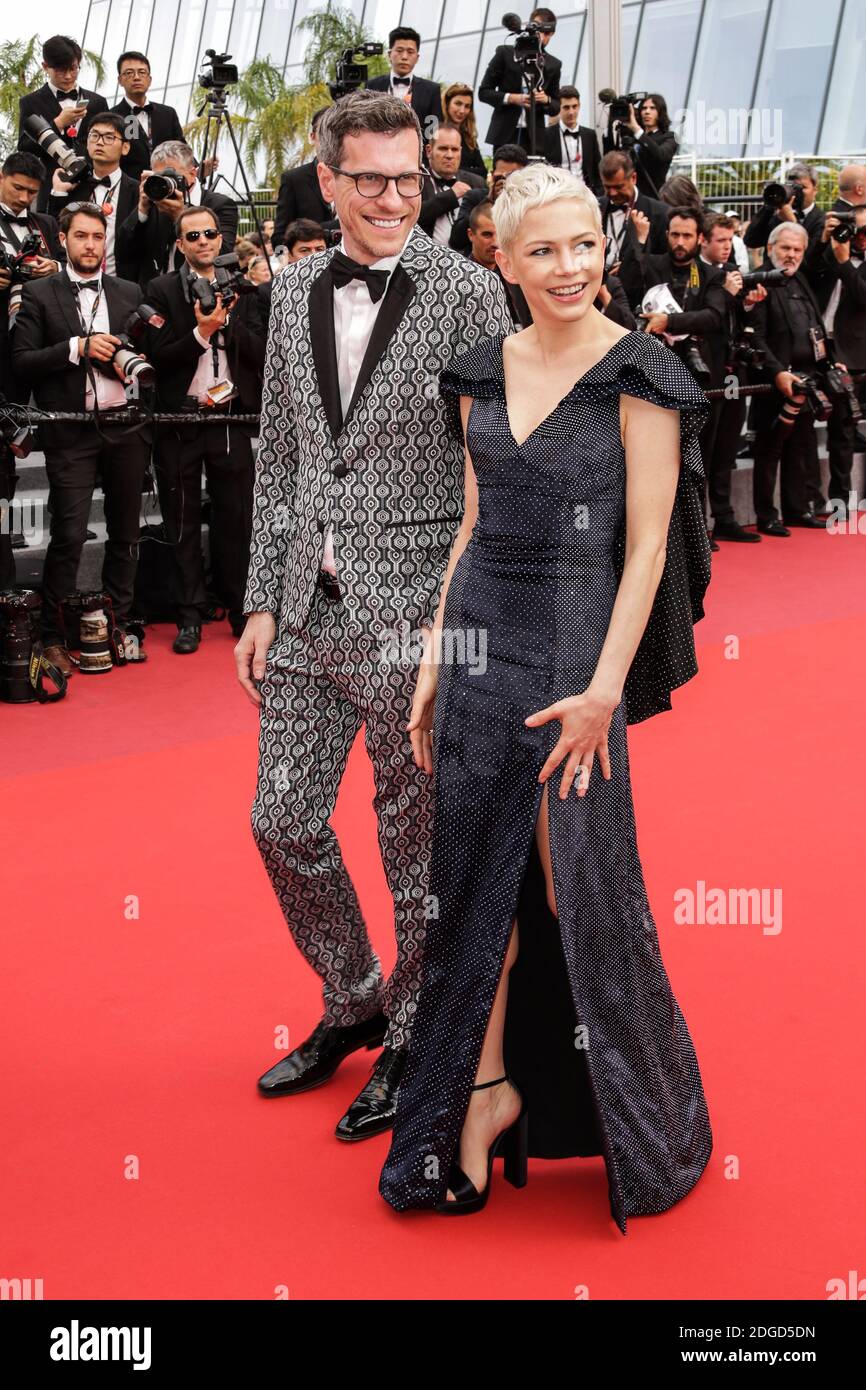 John Sloss, Michelle Williams kommen auf dem roten Teppich von Wonderstruck Screening im Palais des Festivals in Cannes, Frankreich am 18. Mai 2017 im Rahmen der 70. Cannes Film Festival statt. Foto von David Boyer/ABACAPRESS.COM Stockfoto