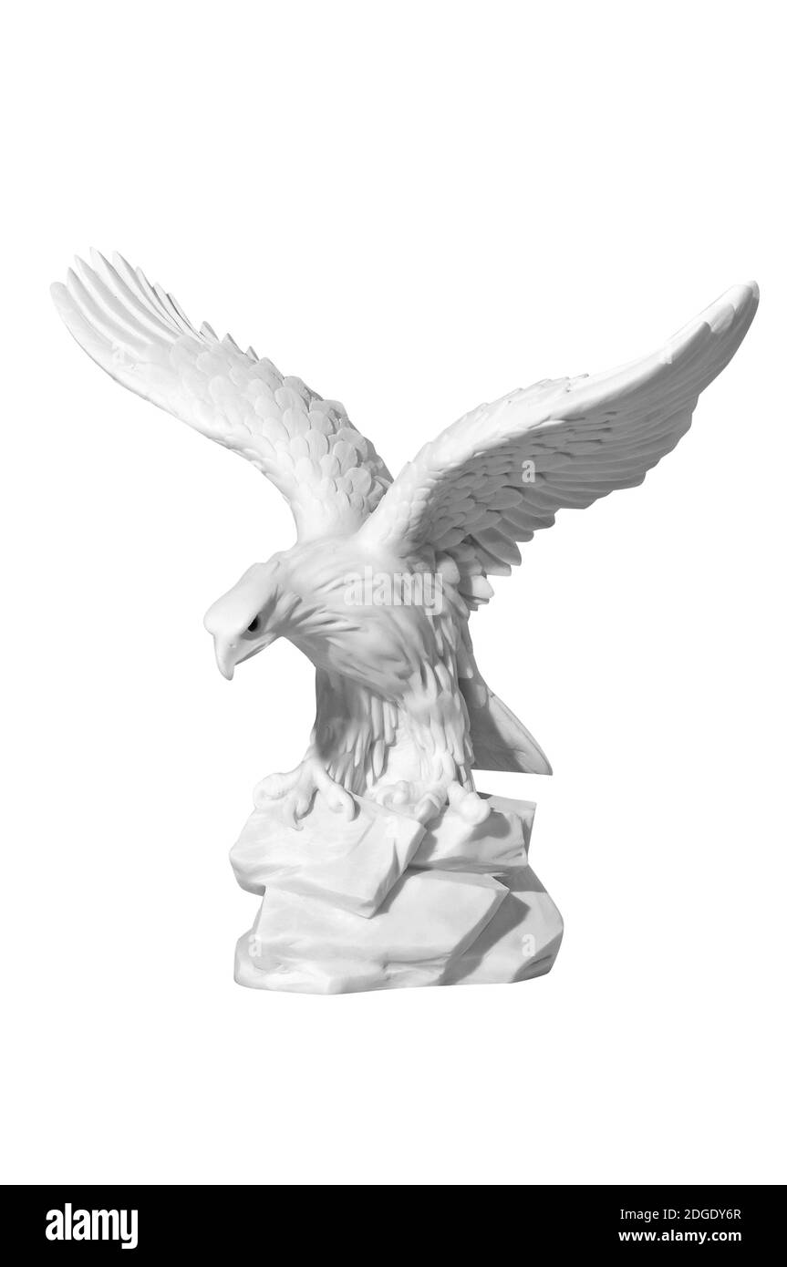 Statue eines Adlers auf weißem Hintergrund Stockfoto