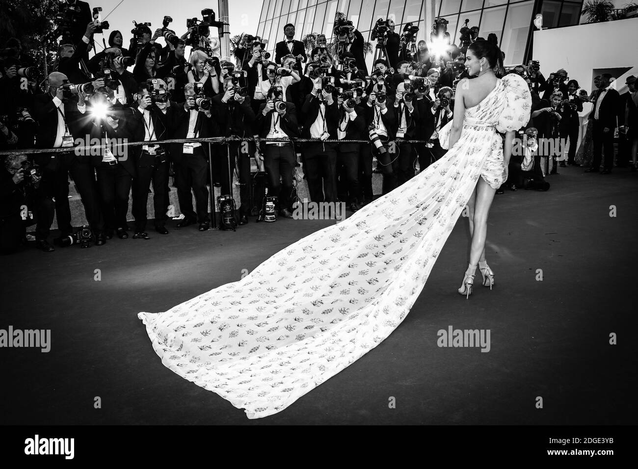 Model Kendall Jenner besucht die Vorführung "120 Beats per Minute (120 Battements Par Minute)" während der 70. Jährlichen Filmfestspiele von Cannes im Palais des Festivals am 20. Mai 2017 in Cannes, Frankreich. Foto von David Boyer/ABACAPRESS.COM Stockfoto