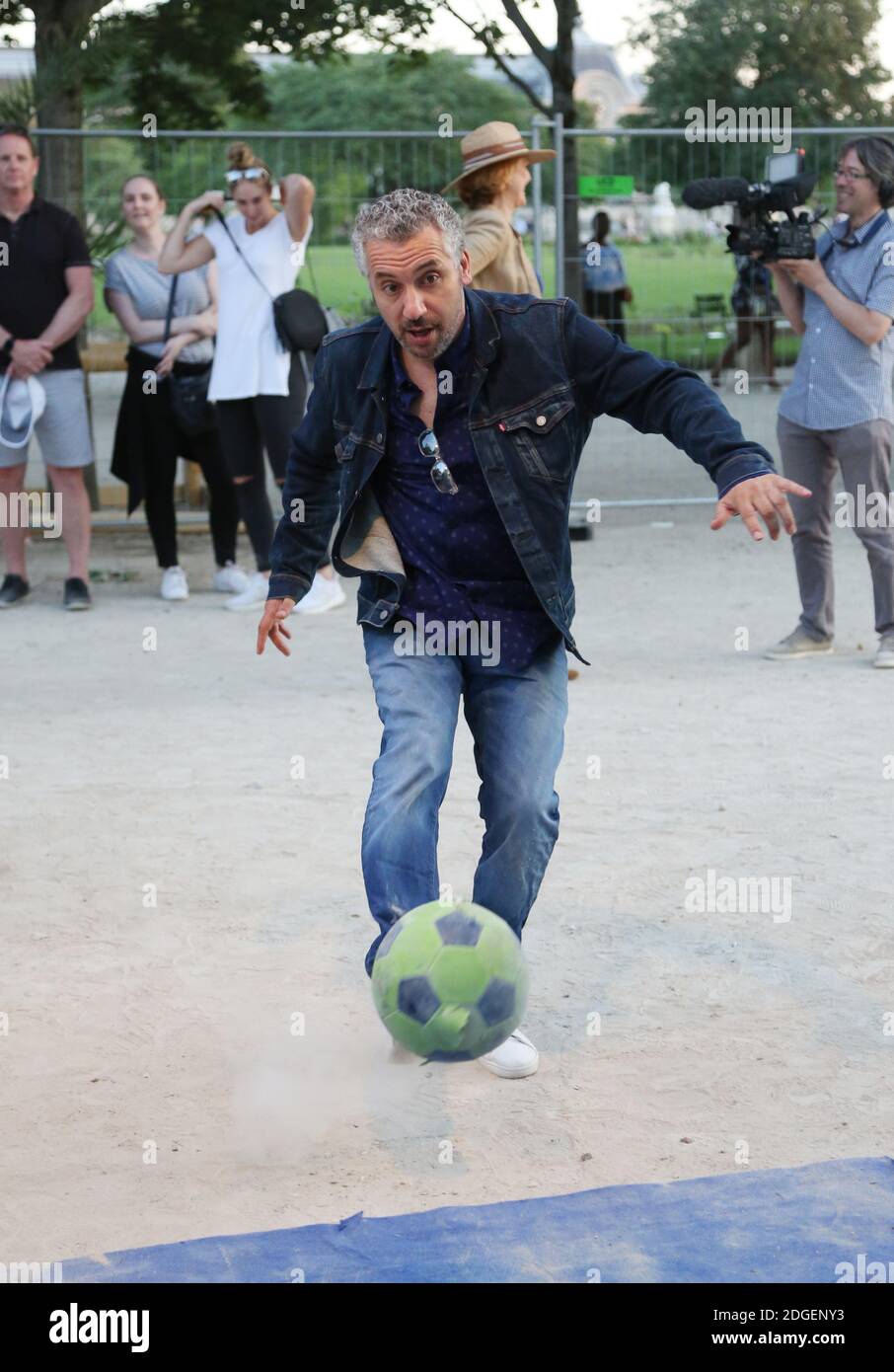 Atmen Kelif bei der Eröffnung der 34. Jährlichen Fete des Tuileries in Paris, Frankreich am 23. Juni 2017. Foto von Jerome Domine/ABACAPRESS.COM Stockfoto Atmen Kelif bei der Eröffnung der 34. Jährlichen Fete des Tuileries in Paris, Frankreich am 23. Juni 2017. Foto von Jerome Domine/ABACAPRESS.COM Stockfoto