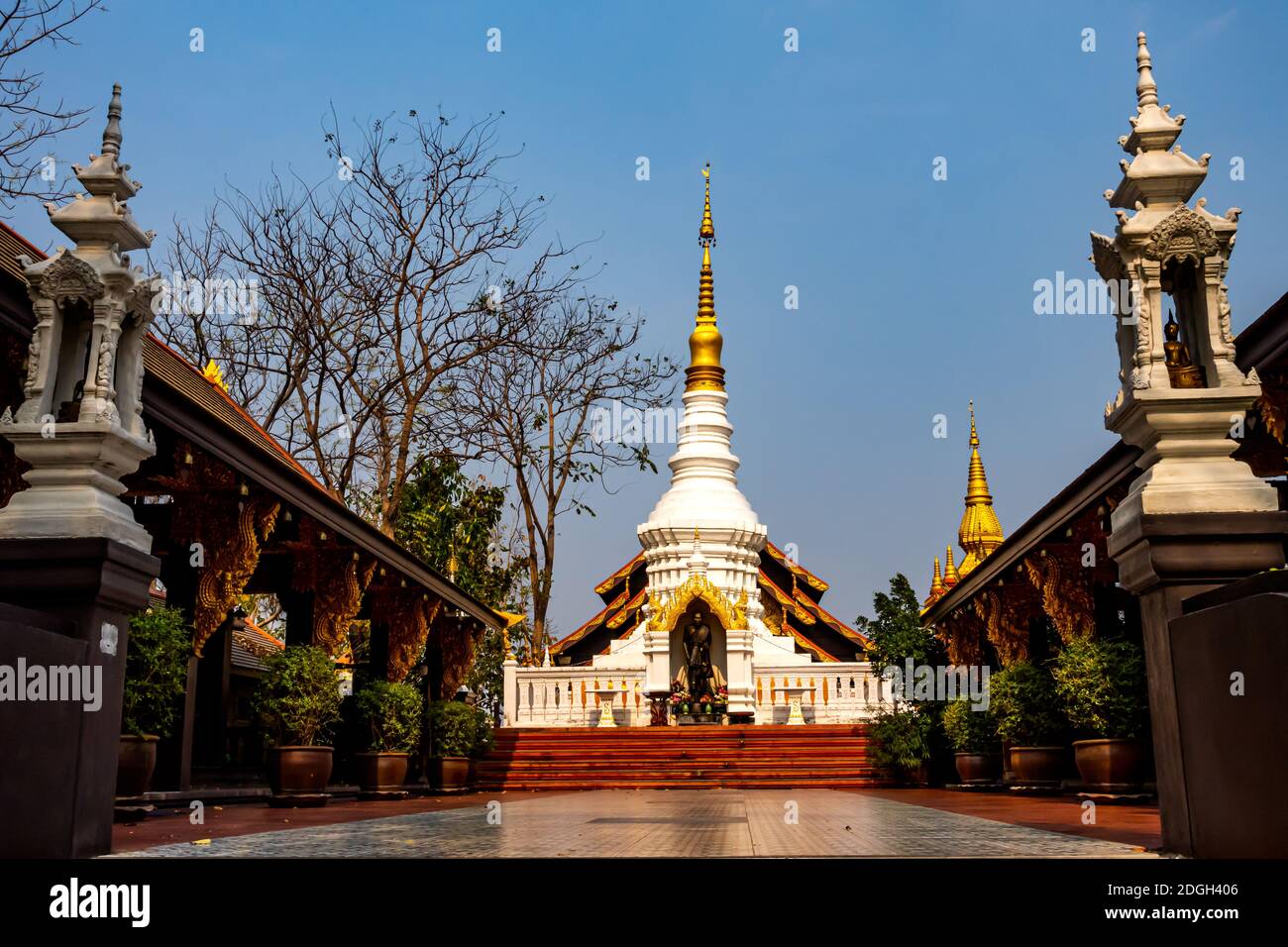 Wat Phra das Doi Phra Chan auf einem Berg in Mae Tha Stockfoto
