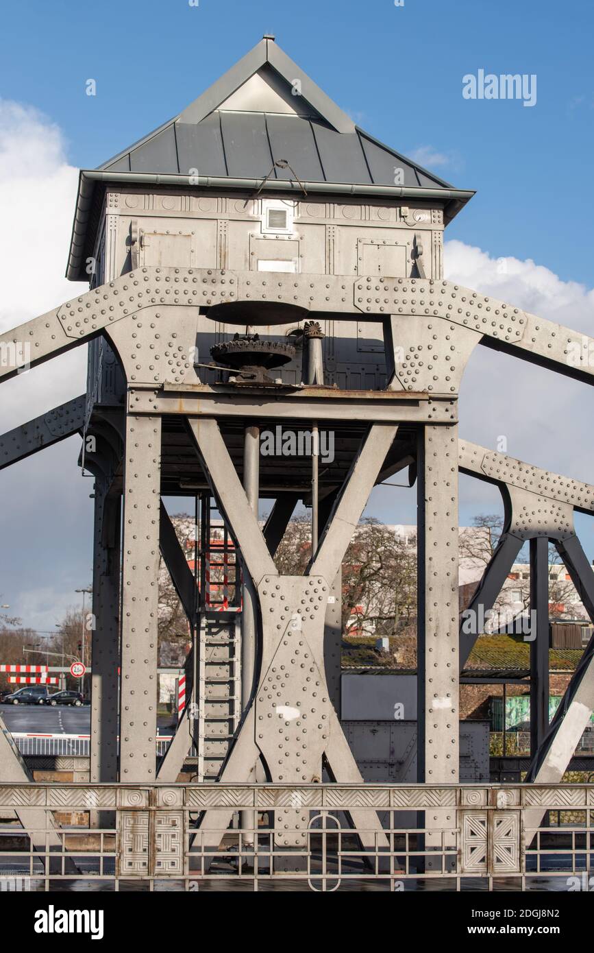 Haus des Brückenwärters Stockfoto