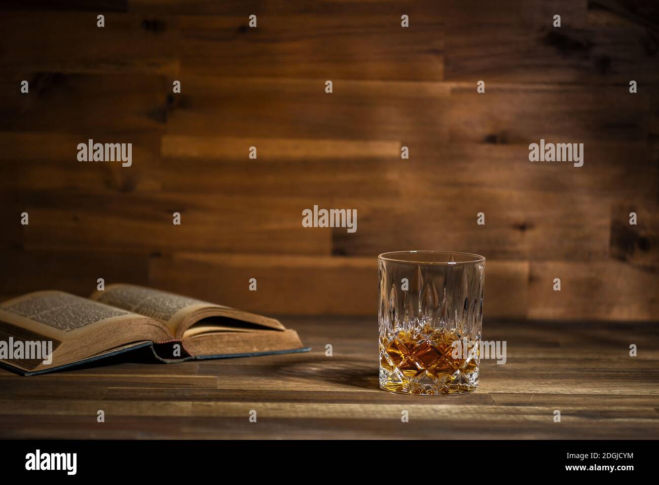 Glas Rum in einer Bar in Kuba Stockfoto