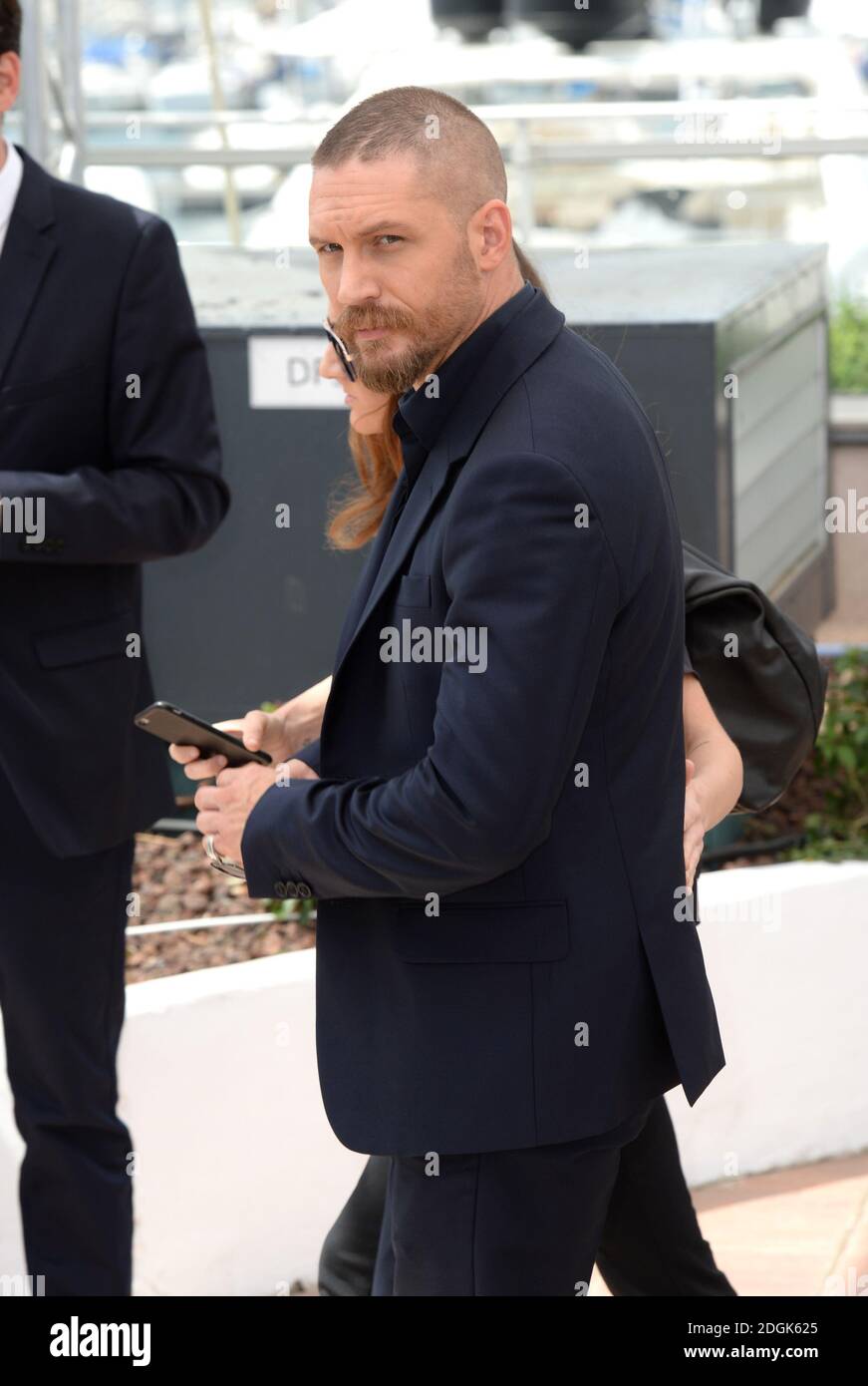 Tom Hardy beim Mad Max: Fury Road Fotocall, der während des 68. Festival de Cannes im Palais Du Festival in Frankreich stattfindet. (Obligatorisches Guthaben: Doug Peters/EMPICS Entertainment) Stockfoto