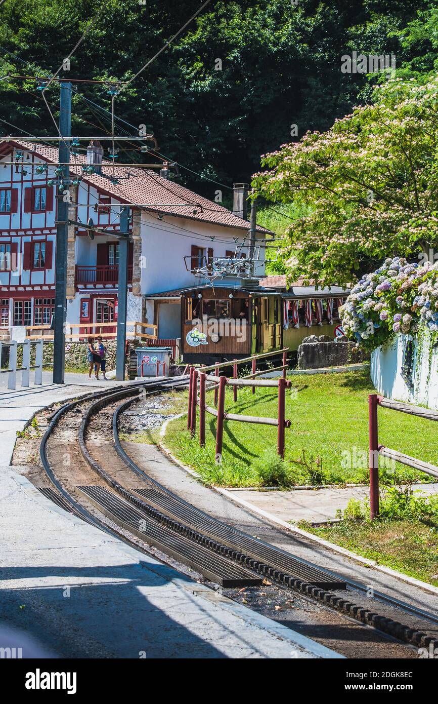 Die Rhune Zahnradbahn in der PyrÃ©nÃ©es-Atlantique Stockfoto