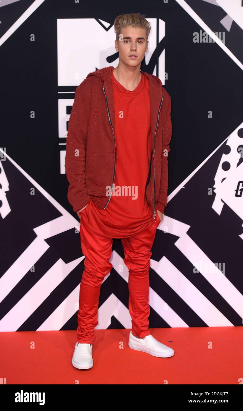 Justin Bieber bei den MTV Europe Music Awards 2015 im Mediolanum Forum di Assago in Mailand, Italien. Bildnachweis sollte lauten: Doug Peters/EMPICS Entertainment Stockfoto