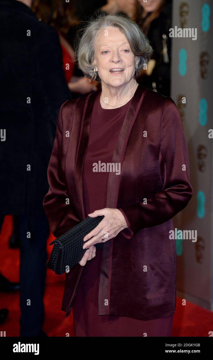 Dame Maggie Smith bei den EE British Academy Film Awards im Royal Opera House, Bow Street, London. EMPICS Entertainment Foto. Bilddatum: Sonntag, 14. Februar 2016. Bildnachweis sollte lauten: Doug Peters/ EMPICS Entertainment Stockfoto