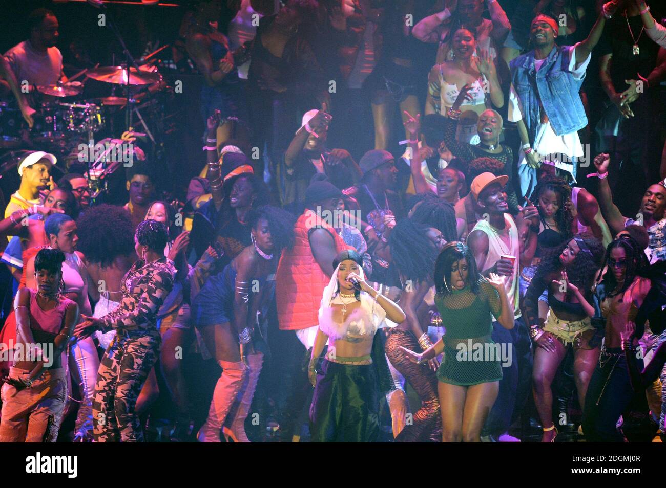 Rihanna tritt bei den MTV Video Music Awards 2016, Madison Square Garden, New York City auf. Stockfoto