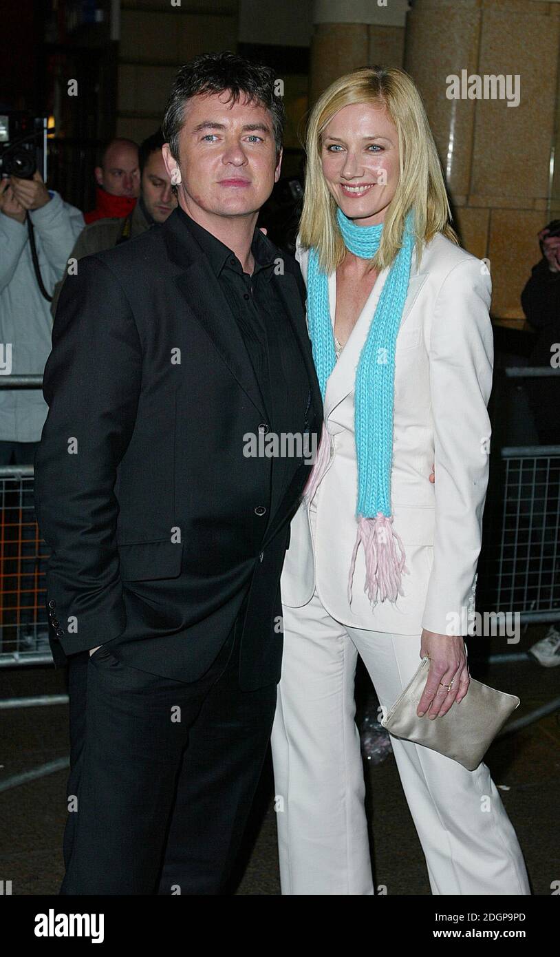 Shane Ritchie und Joely Richardson bei der Londoner Premiere von Shoreditch. Â©Doug Peters/allactiondigital.com Stockfoto