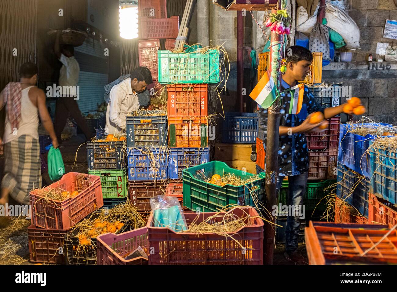 Crawford Market, jetzt Mahatma Jyotiba Phule Mandai genannt, ist ein beliebter Markt in Süd-Mumbai für den Kauf von Produkten und Haushaltswaren. Stockfoto