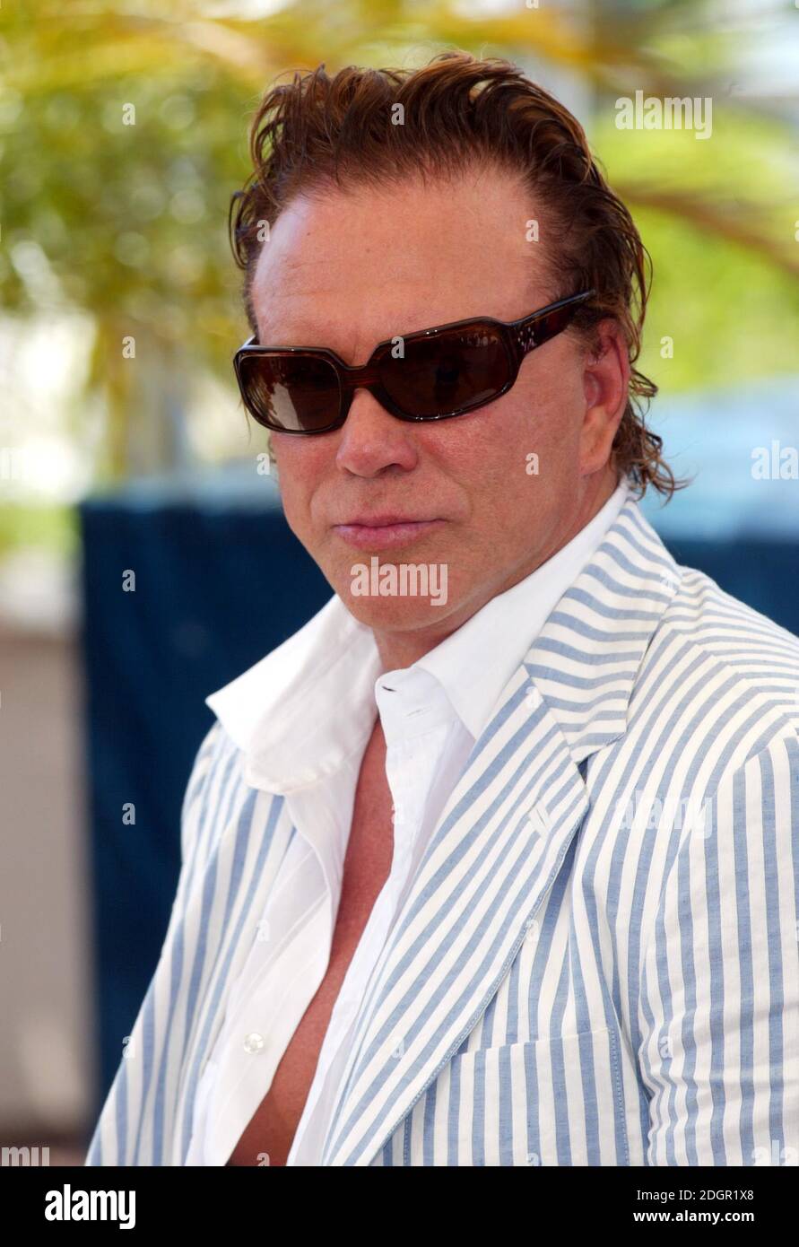 Mickey Rourke beim Fotocall für Sin City, dem Palais Du Festival. Teil des 58. Cannes Festival De Film. Doug Peters/allactiondigital.com Stockfoto
