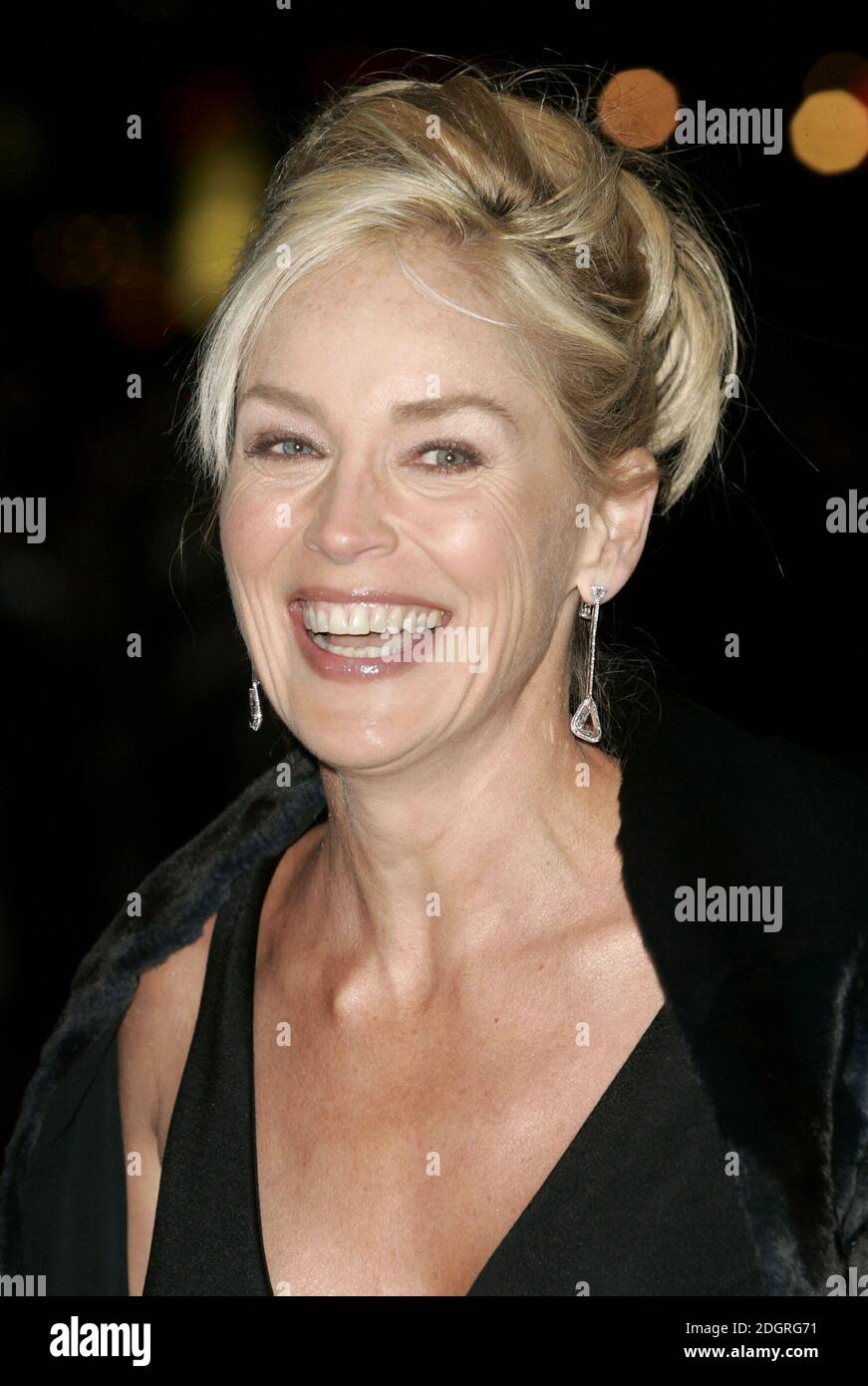 Sharon Stone bei der Premiere von Basic Instinct 2 in London. Â© Doug Peters/allactiondigital.com Stockfoto