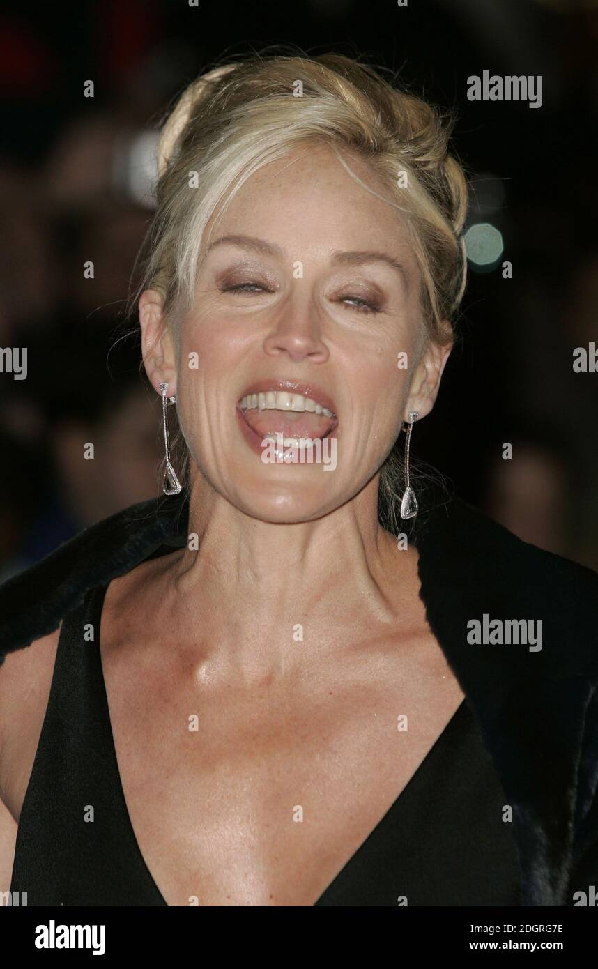 Sharon Stone bei der Premiere von Basic Instinct 2 in London. Â© Doug Peters/allactiondigital.com Stockfoto