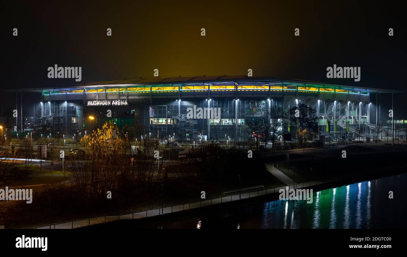 DER VFL Wolfsburg ist ein professioneller Fußballverein in Niedersachsen. Derzeit werden Spiele ohne Zuschauer wegen der Coronavirus-Pandemie gespielt. Stockfoto