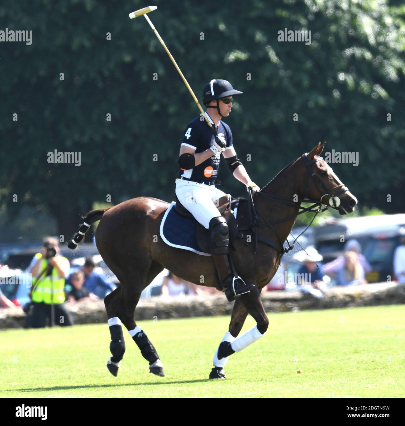 Prinz William Duke of Cambridge spielt Polo beim Gloucestershire Festival of Polo, dem Beaufort Club. Bildnachweis sollte lauten: Doug Peters/EMPICS Stockfoto