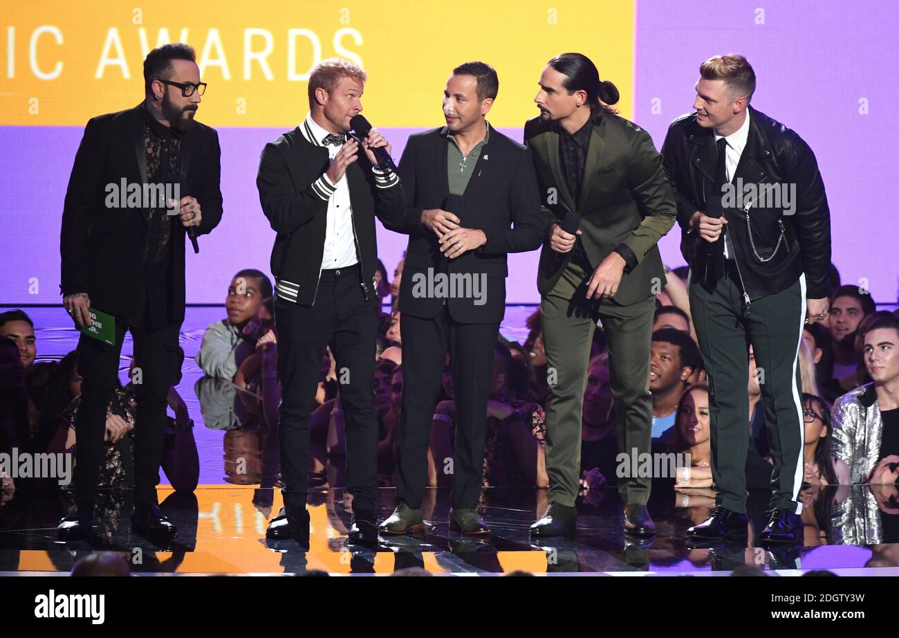 (Von links nach rechts) AJ McClean, Brian Littrell, Howie Dorough, Kevin Richardson und Nick Carter von den Backstreet Boys auf der Bühne bei den MTV Video Music Awards 2018, Radio City, New York. Bildnachweis sollte lauten: Doug Peters/EMPICS Stockfoto