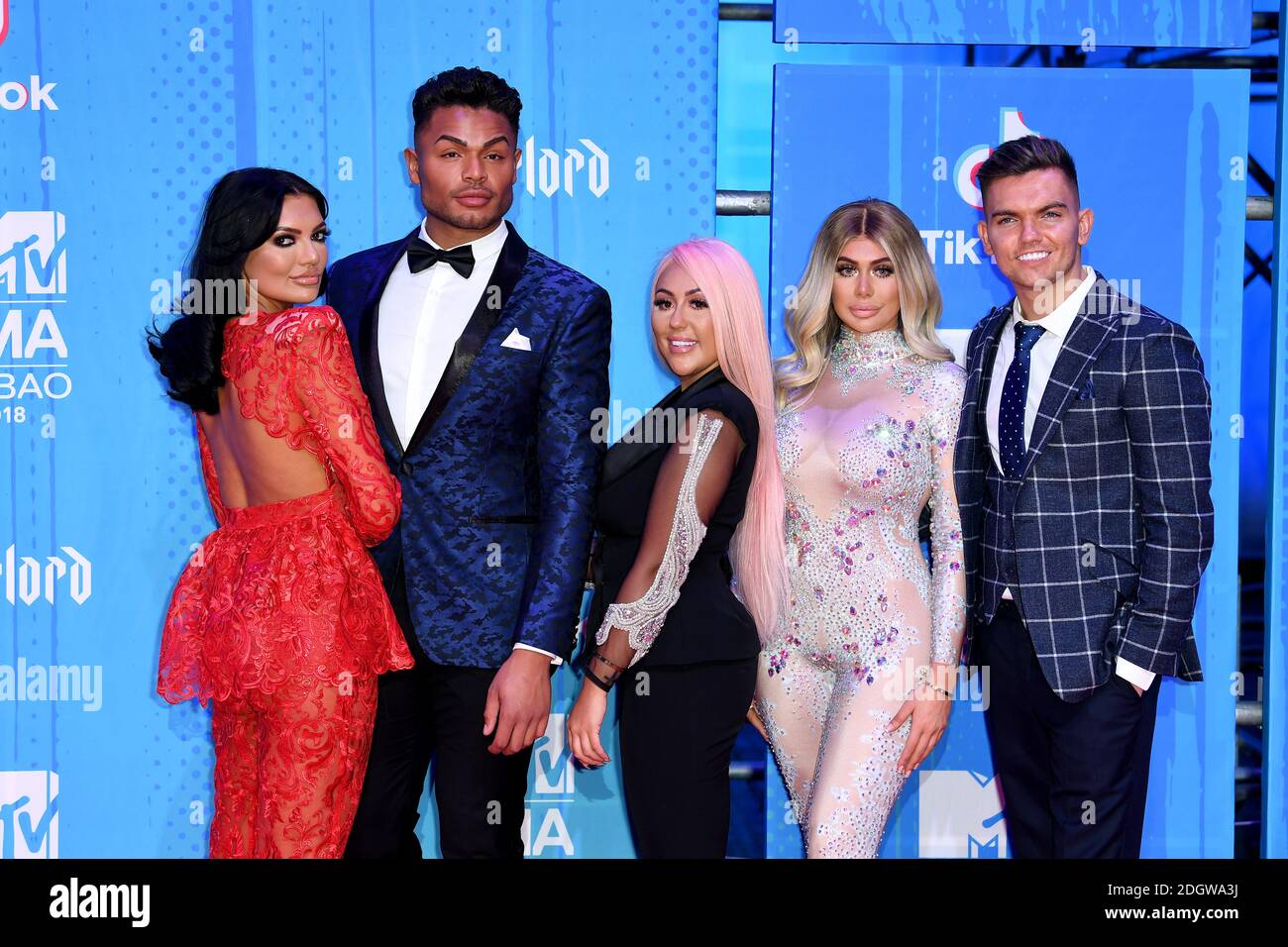 Abbie Holborn, Nathan Henry, Sophie Kasaei, Chloe Ferry und Sam Gowland von Geordie Shore bei den MTV Europe Music Awards 2018 im Bilbao Exhibition Centre, Spanien Stockfoto