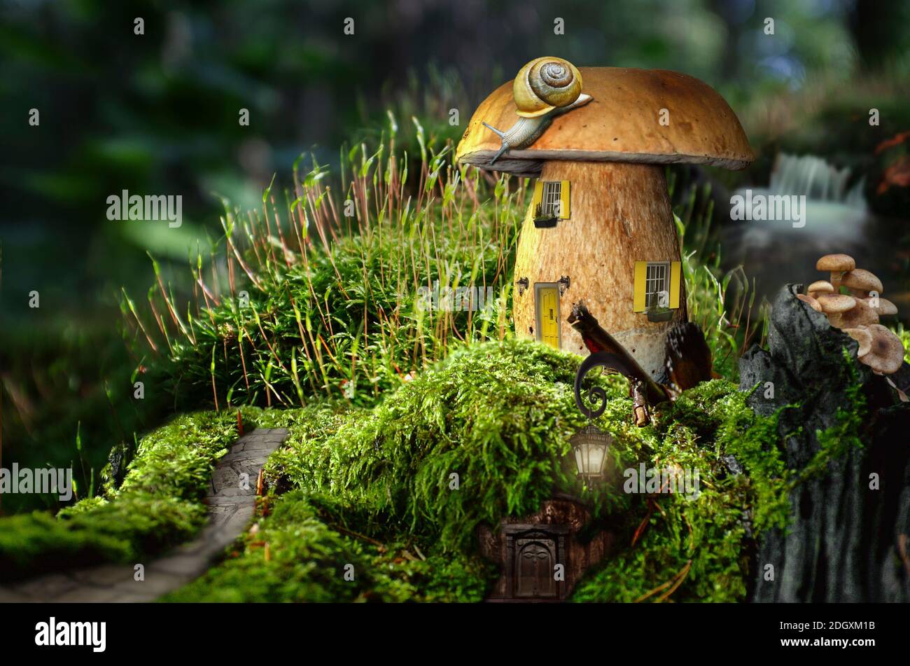 Serie, Feenhaus (Pilz), eine fiktive Illustration des Hauses und der Situation in Form einer Collage von Fotos Stockfoto