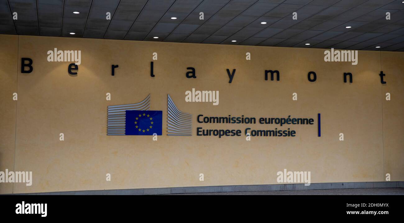 Blick auf das Berlaymont-Gebäude, das Hauptquartier der Europäischen Kommission in Brüssel. Stockfoto