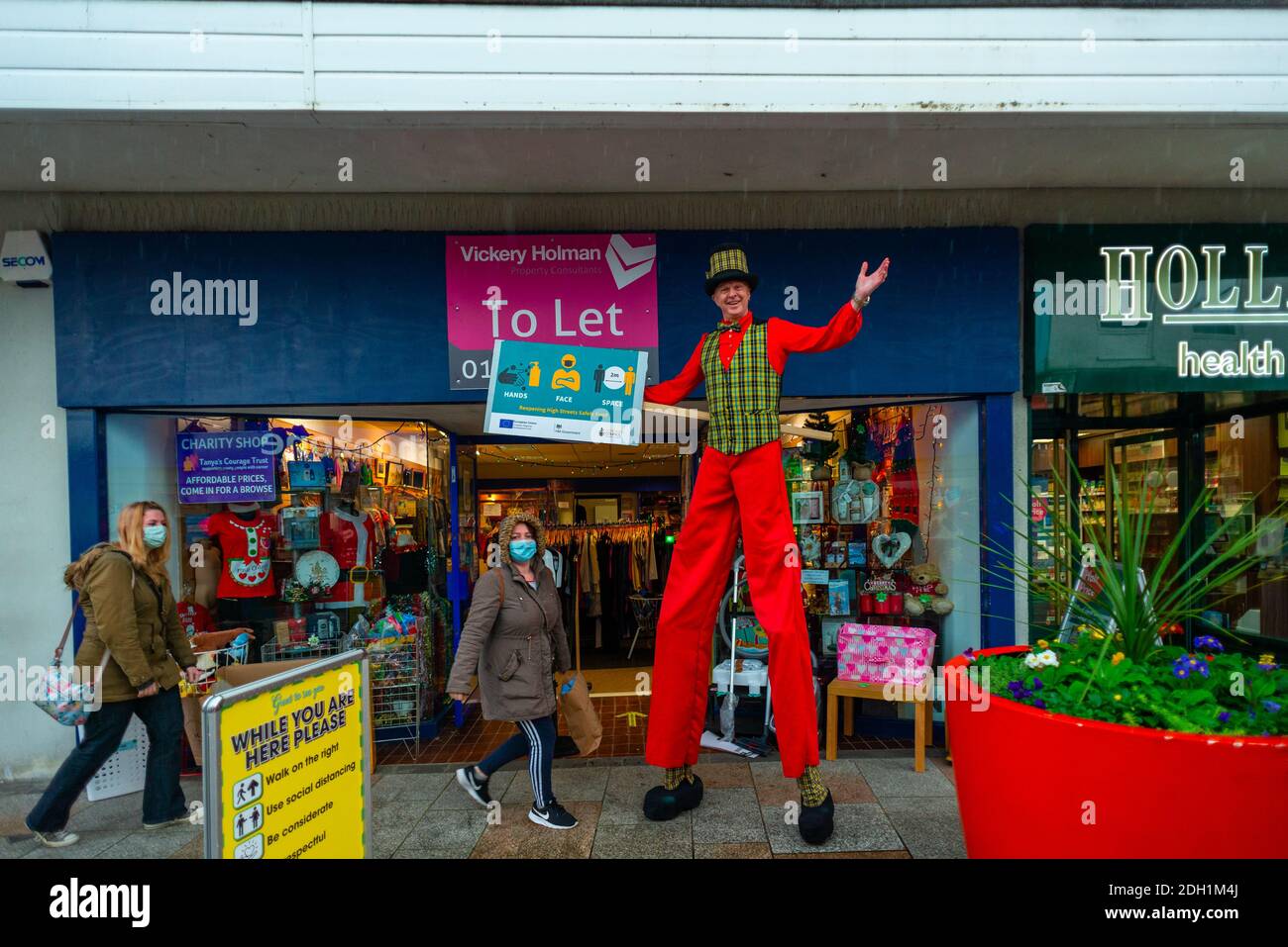 St Austell, Cornwall, Großbritannien. 09/12/2020. St Austell Einkaufszentrum während einer dreiwöchigen Sperre vor Weihnachten 2020. Stockfoto