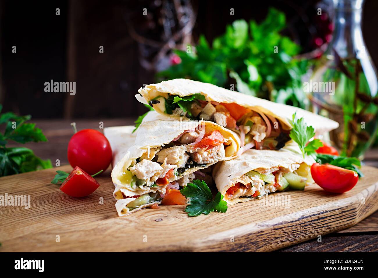 Tortilla Mexikanisch Stockfotos und -bilder Kaufen - Alamy