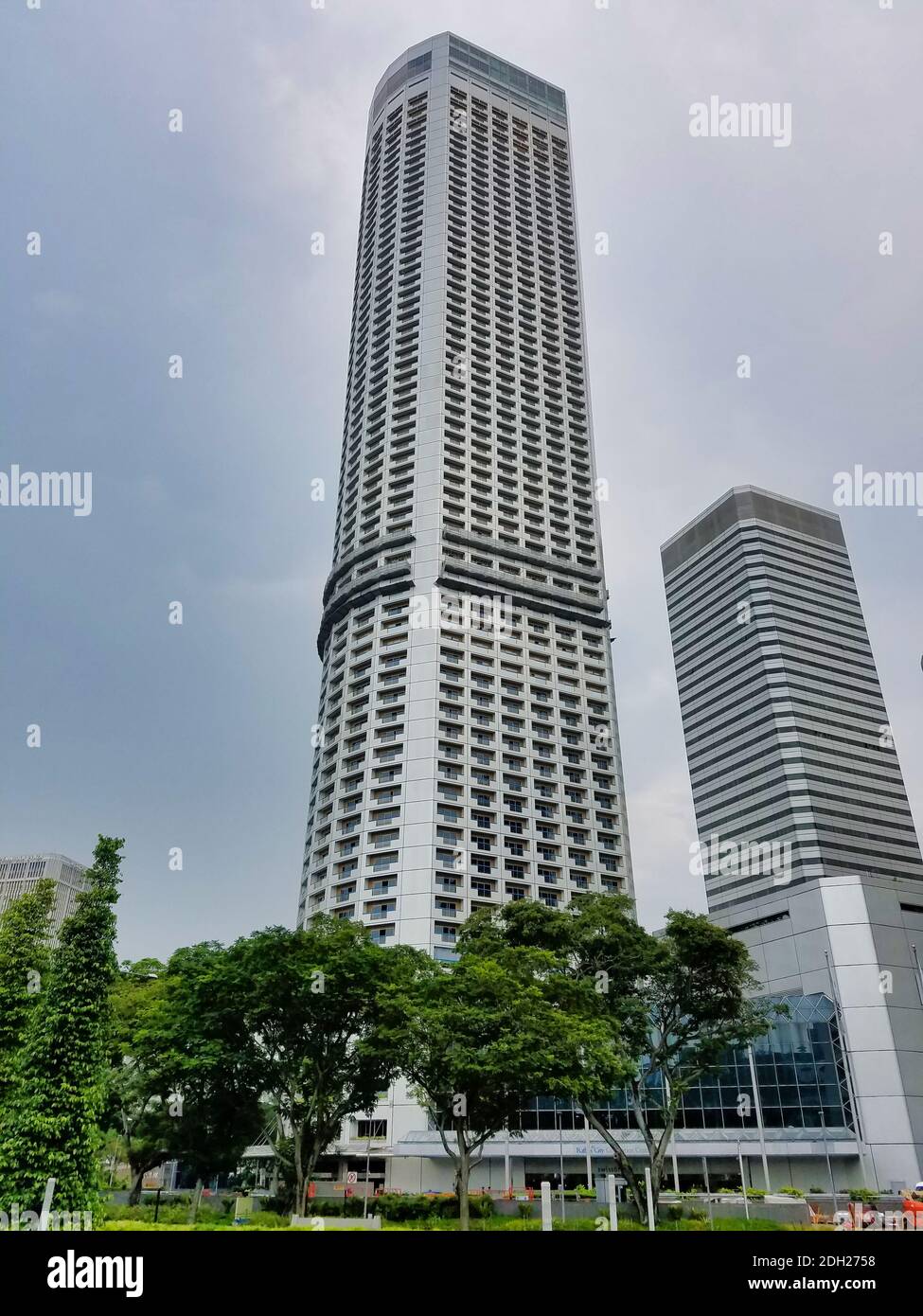 SINGAPUR, SINGAPUR - 6. Mai 2017: Ikonische Hochhausarchitektur im Geschäfts- und Finanzzentrum Stockfoto