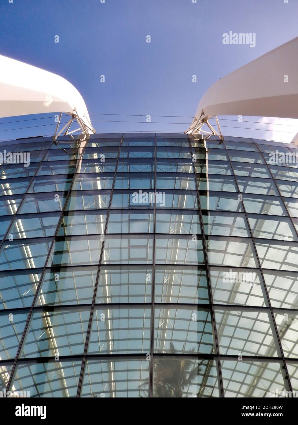 SINGAPUR, SINGAPUR - 6. Mai 2017: Ikonische Hochhausarchitektur im Geschäfts- und Finanzzentrum Stockfoto