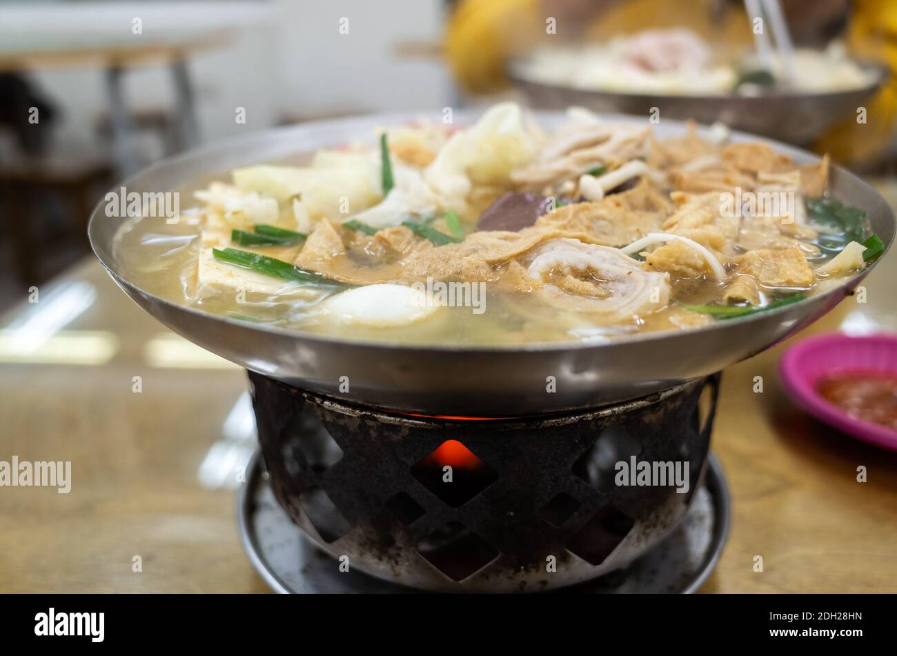 Schweinedarm Stinky Hot Pot Stockfoto