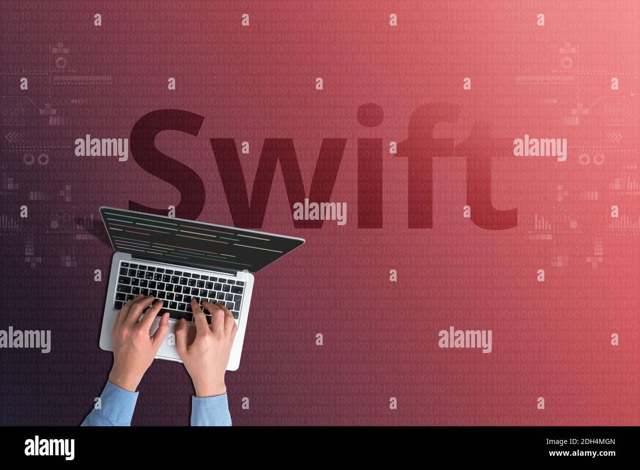 Schnelle Programmierung Sprachcode mit Person und Laptop. Stockfoto