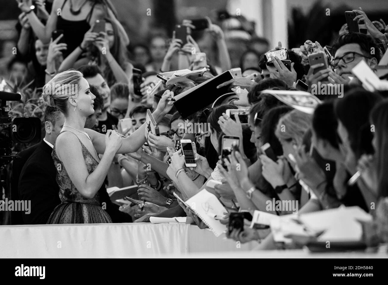 Jennifer Lawrence bei der Premiere von "Mother" im Rahmen des 74. Internationalen Filmfestivals (Mostra) in Venedig, Italien am 5. September 2017. Foto von Marco Piovanotto/ABACAPRESS.COM Stockfoto