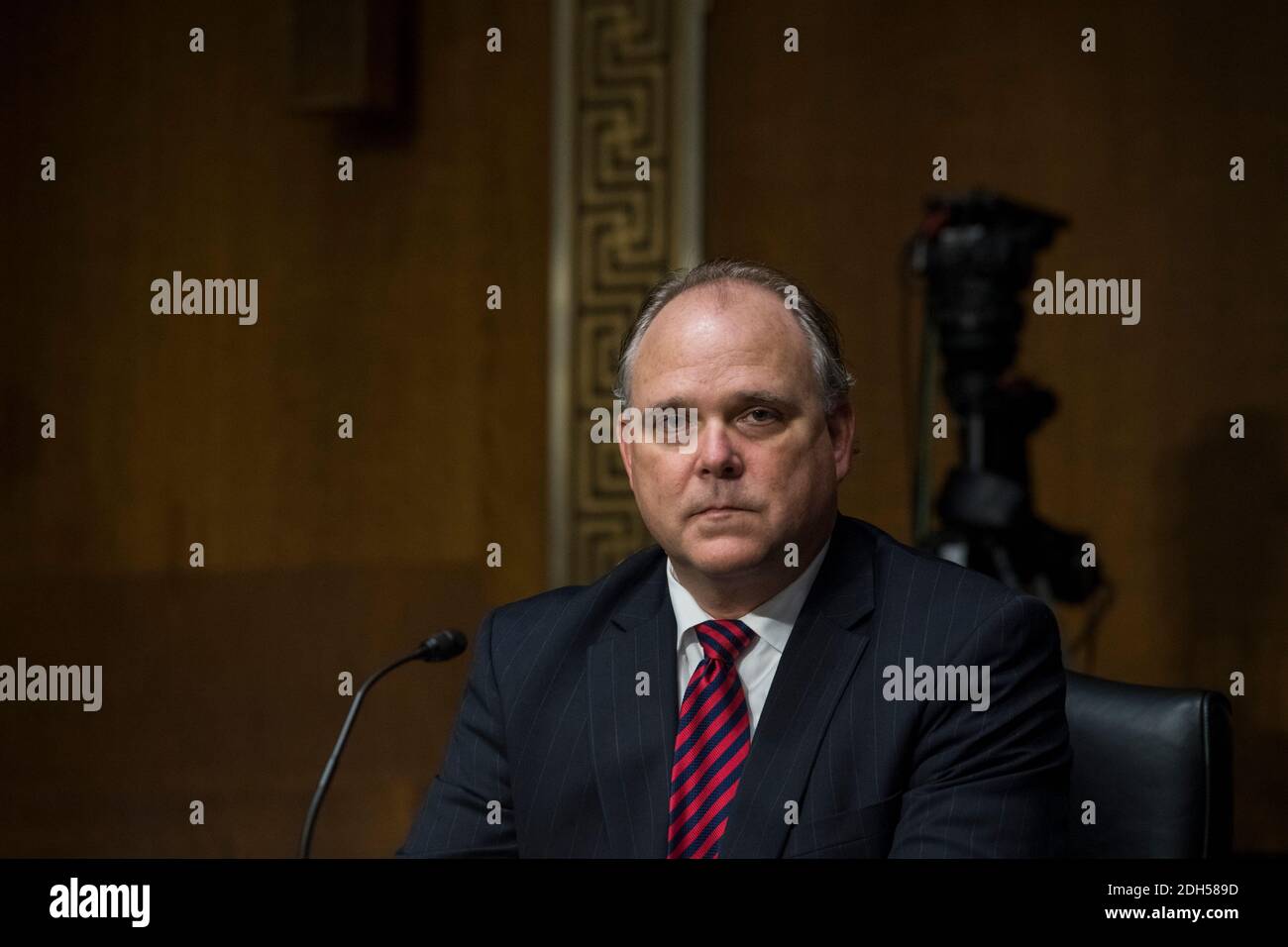 Charles W. Cook, Jr. erscheint vor einem Senatsausschuss für Umwelt und öffentliche Arbeiten - Unterausschuss für saubere Luft und nukleare Sicherheit Anhörung über seine bevorstehende Ernennung zum Mitglied des Verwaltungsrats der Tennessee Valley Authority im Dirksen Senate Office Building auf dem Capitol Hill in Washington, DC, Mittwoch, 9. Dezember 2020. Kredit: Rod Lampey/CNP /MediaPunch Stockfoto