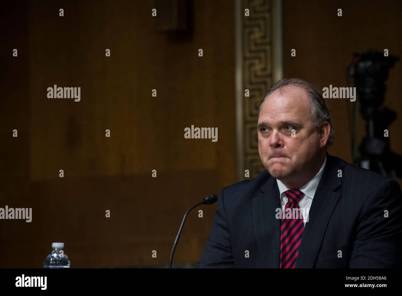 Charles W. Cook, Jr. erscheint vor einem Senatsausschuss für Umwelt und öffentliche Arbeiten - Unterausschuss für saubere Luft und nukleare Sicherheit Anhörung über seine bevorstehende Ernennung zum Mitglied des Verwaltungsrats der Tennessee Valley Authority im Dirksen Senate Office Building auf dem Capitol Hill in Washington, DC, Mittwoch, 9. Dezember 2020. Kredit: Rod Lampey/CNP /MediaPunch Stockfoto