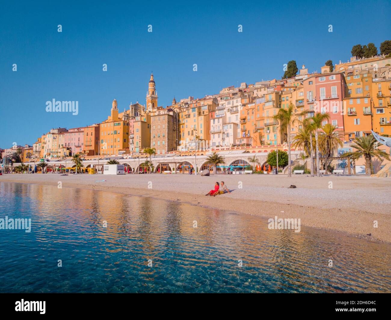 Blick auf die Altstadt von Menton, Provence-Alpes-Cote d'Azur, Frankreich. Stockfoto