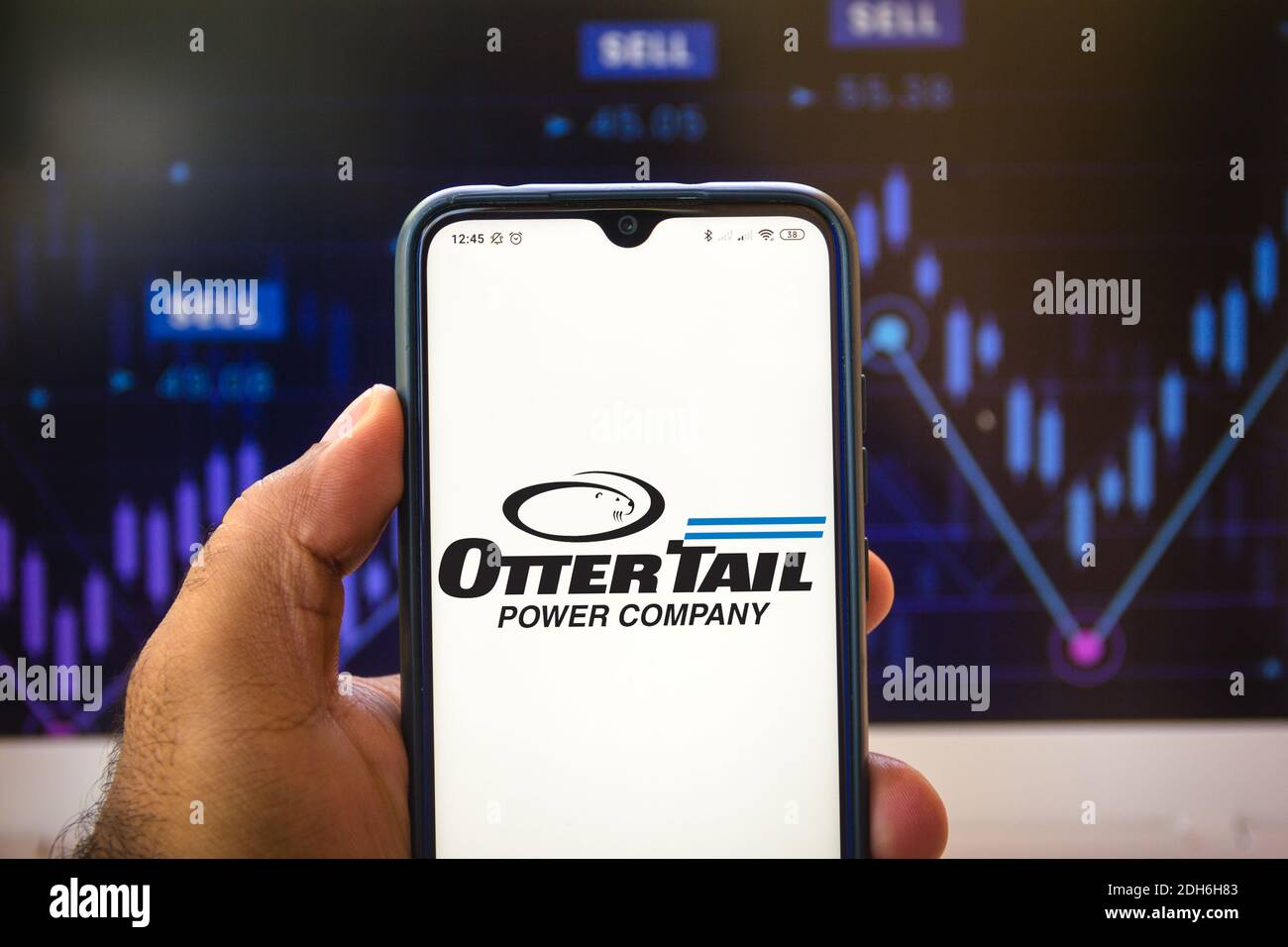 In dieser Abbildung ist das Otter Tail Corporation Logo auf einem Smartphone zu sehen. Stockfoto