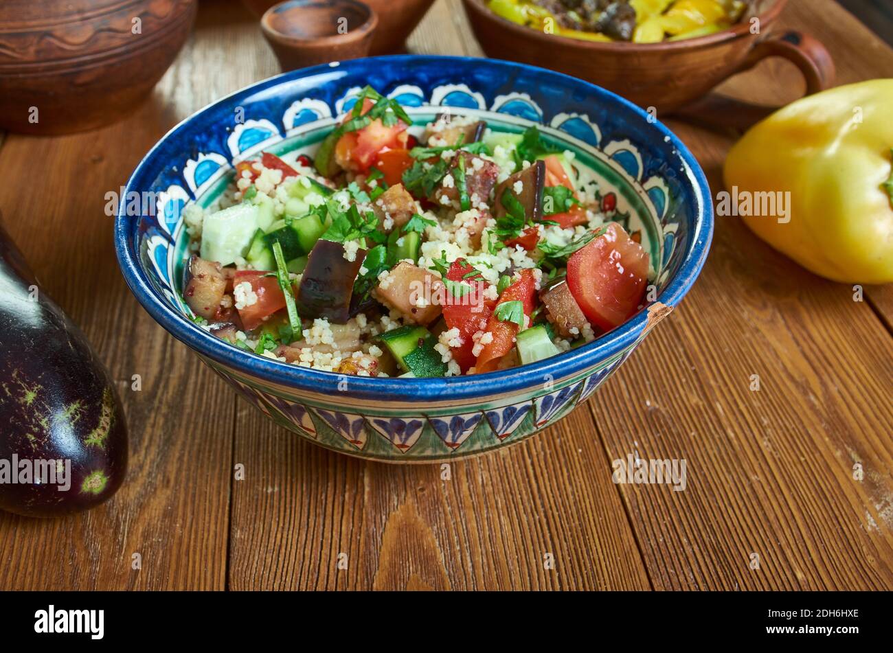 Gegrillte Aubergine Tabbouleh Stockfoto