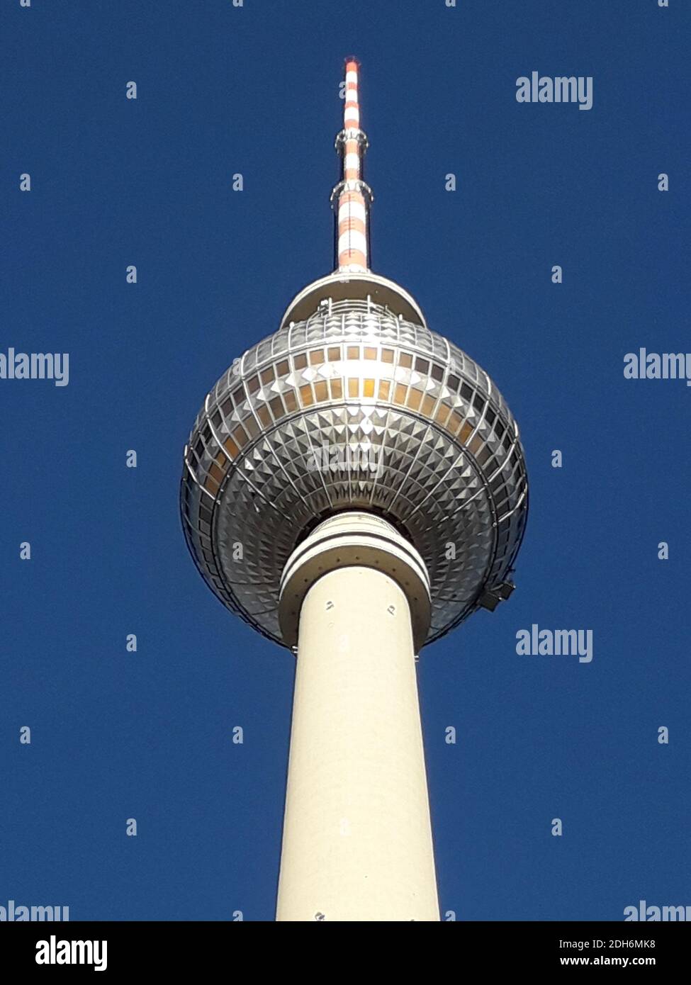 Der Berliner Funkturm ist ein wichtiges Wahrzeichen der Stadt und des Landes. Stockfoto
