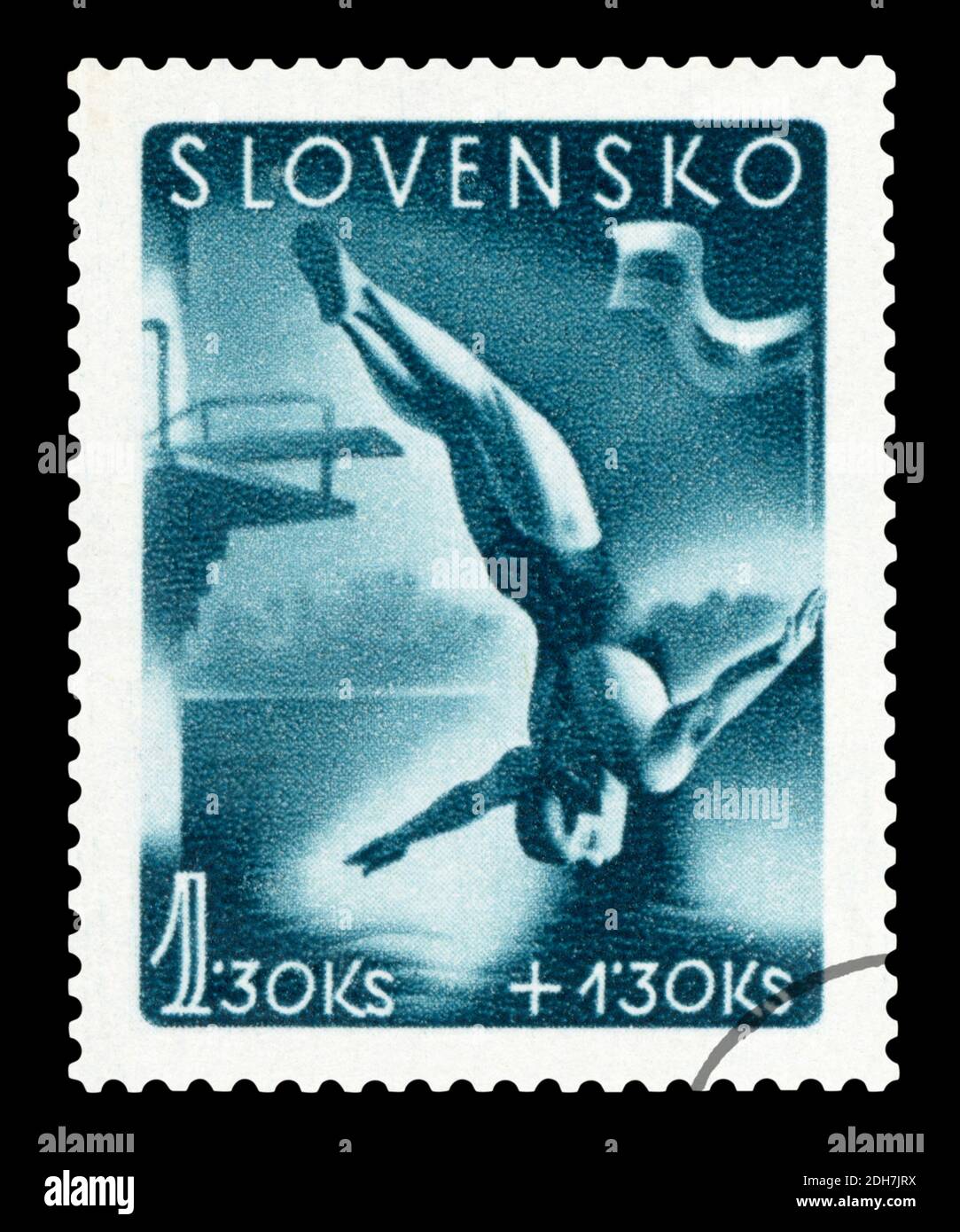 SLOWAKEI - UM 1939 : abgesagte Briefmarke gedruckt von der Slowakei, die Sprünge zu Wasser zeigt, um 1939. Stockfoto