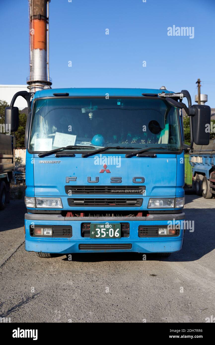 Mitsubishi Fuso Super Great Heavy-Duty-Truck Stockfoto